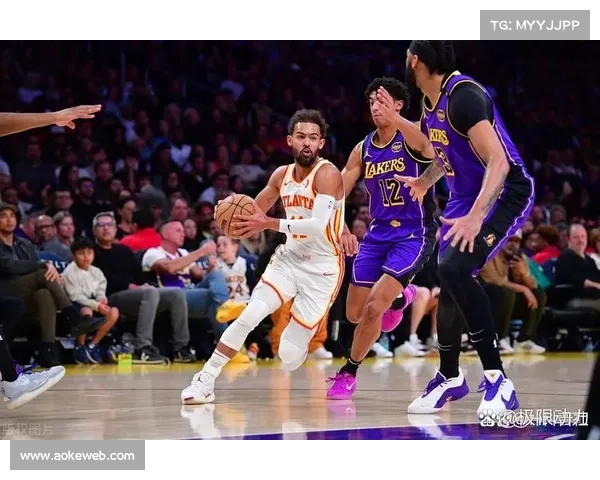 老鹰半场领先21分约翰逊18+7，团队篮球胜